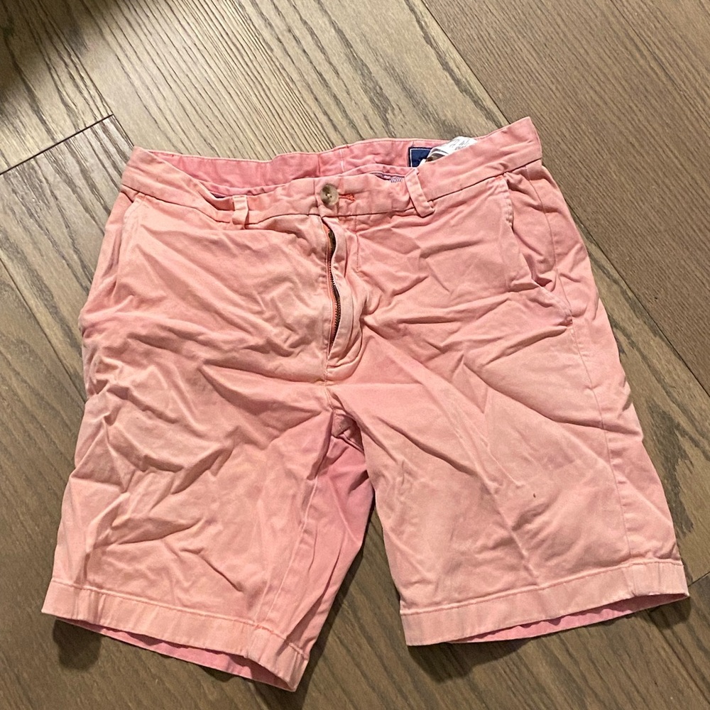vineyard vines men’s pink shorts